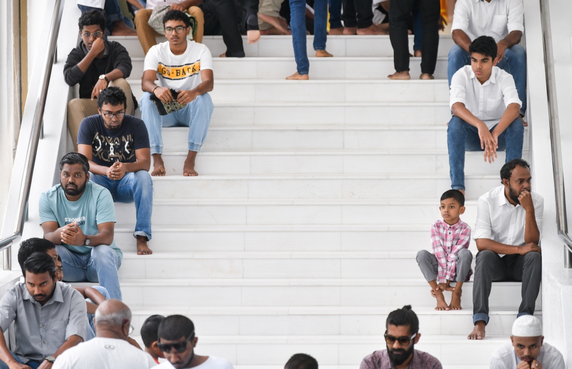 ހުކުރު ހުތުބާ ލިޔާނެ މައުޟޫއަށް އާންމުންގެ ހިޔާލު ހޯދަނީ