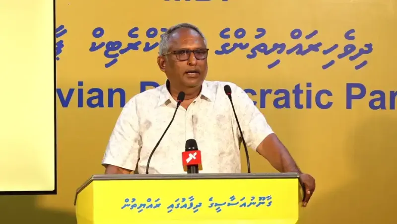 މި މުޖުތަމައުއިން ދޮގު ފުހެލުމަށް ކުރިއަށް އޮތް ކައުންސިލް އިންތިޚާބު ގައި ރައީސް މުއިއްޒުގެ ހުރިހާ ކެންޑިޑޭޓުންނަށް ނޫނެކޭ ބުނަން ޖެހޭ: ޝަރީފް