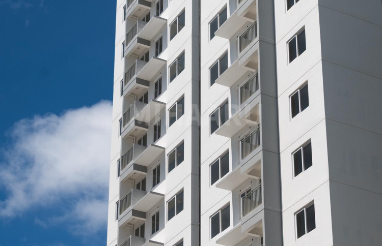 ހުރިހާ ޓަވަރަކަށް ފެނާއި ކަރަންޓުދީ، 1،262 ފްލެޓު ހަވާލުކޮށްފި