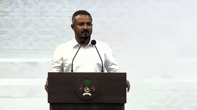 ރައީސް މުއިއްޒުގެ ސަރުކާރުން ކައުންސިލްތަކުގެ މަސައްކަތްތަކަށް ހުރަސް އަޅައި، ހުއްޓުވާކަން ވަރަށް ސާފު ކޮށް، ކިތާބީ ހެއްކާ އެކު ފެންނަން އެބަހުރި: ކުޅުދުއްފުށީ މޭޔަރު އާތިފް