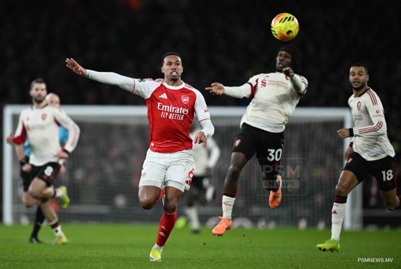 ލިވަޕޫލް އިން އާސެނަލް ހިފަހައްޓައިފި