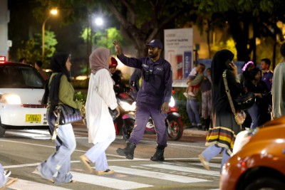 މިދިޔަ މަހު މާލެ މަގުމަތިން ހުއްޓުވައި ސުވާލުކުރި 5،701 މީހުންގެ ތެރެއިން 5،023 މީހުންނަކީ ކުށުގެ ރެކޯޑު އޮތް މީހުން