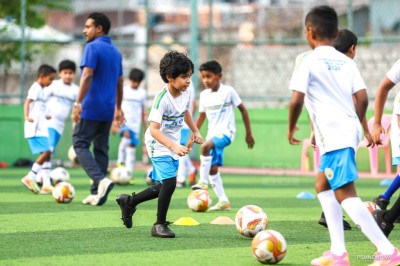 ވެލެންސިއާ އެކެޑަމީގެ ސޮކާ ކޭމްޕަށް ބޮޑު ތަރުހީބެއް