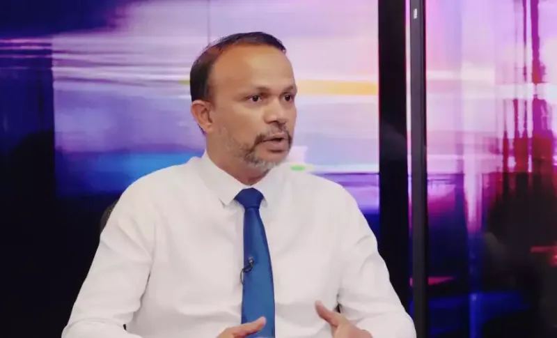 މި ސަރުކާރުން ޤަބޫލު ކުރާ ޤާނޫނީ ޕްރޮސެސް އަކީ 9 ގަޑި އިރު ތެރޭގައި ޤާނޫނު އަސާސީ އިސްލާހު ކުރުން: އަލީ ހުސައިން