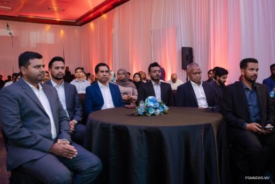 ވިޔަފާރިތަކުގެ ކަންބޮޑުވުން ހިއްސާކުރުމަށް ސިލްސިލާ ބައްދަލުވުންތަކެއް