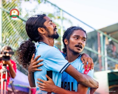 މަތިވެރިން މަގާމު ދެމެހެއްޓިއިރު ބޮޑުފޮޅުދޫއިން ލަނޑު ގޯންޏަކާއެކު ކުރިއަށް