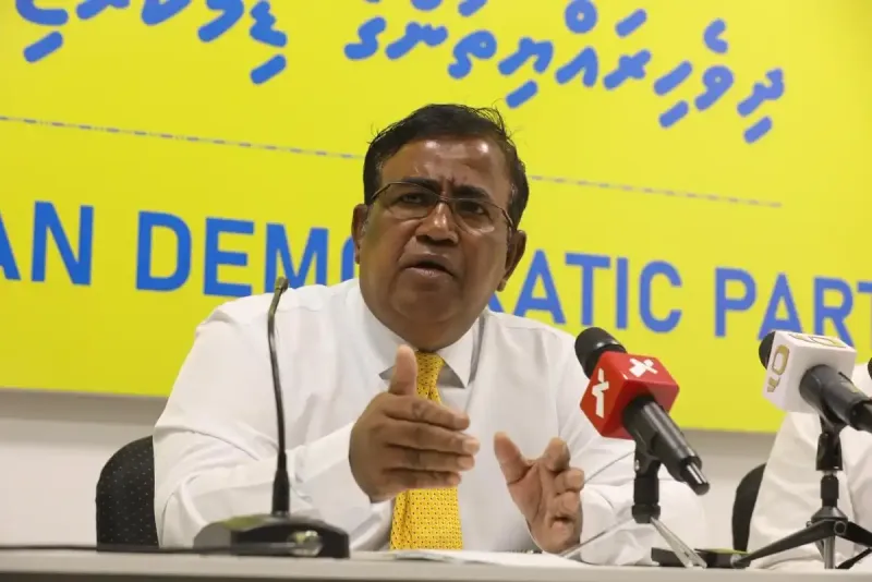ސްޓެލްކޯގެ އެމްޑީ ކަމުން ޝަމާހު ވަކިކުރި މައްސަލަ އާއި ލީކުވި އޯޑިއޯ މައްސަލާގައި ސަރުކާރުން ޖަވާބުދާރީވާން ޖެހޭ: އެމްޑީޕީ
