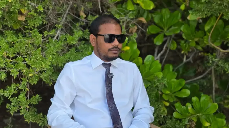 ރައީސް މުއިއްޒުގެ ސަރުކާރާއެކު ވެލިދޫގެ ތަރައްގީގެ އެންމެ މުހިންމު ދެ ޒޯނަށް ފެނާއި ކަރަންޓުގެ ކަނެކްޝަން ގުޅާނުލެވި، އިގްތިސާދަށް ދަނީ ނެދެވޭ އަސަރު ކުރަމުން: ކައުންސިލްގެ ރައީސް އާތިފް