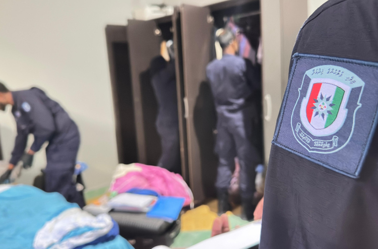 ޑްރަގު އޮޕަރޭޝަނުގައި 10 ތަނެއް ފާސްކޮށް ހަތަރު މީހަކު ހައްޔަރުކޮށްފި