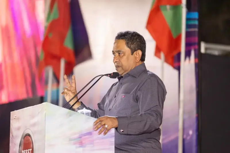 އިގްތިސާދީ މަސައްކަތެއް ހިނގާނަމަ ޑޮލަރު ލިބެން ހުންނާނީ 25 ރުފިޔާގައި: ރައީސް ޔާމީން