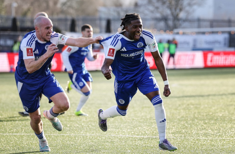 އެފްއޭ ކަޕްގެ ޗެމްޕިއަނުން ހަވަނަ ޑިވިޝަން ޓީމެއް އަތުން ބަލިވެ ކަޓައިފި