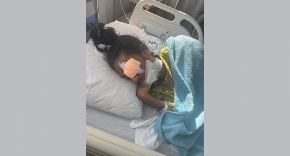 ދަރިފުޅަށް އެހީ ހަމަނުޖެހުމުން އެހީއަށް އެދުމުން ލިޔެކިޔުން ހަމަވާނަމަ އެހީ ހަމަޖެހޭނެކަމަށް ބުނެ އާސަންދައިން ރައްދު ދީފި