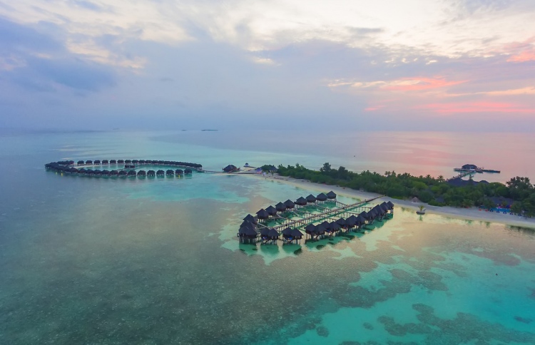 ސަން ސިޔާމް ރިސޯޓުތަކުގެ ސާވިސް ޗާޖް ރުފިޔާއިން