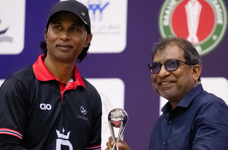 ސުޕަ ލީގުގެ ތަށި އަދީލު ހާއްސަކުރަނީ ގާތްގާތުގައި މަރުވި އޭނާގެ ބައްޕަ އާއި ކޮއްކޮއަށް