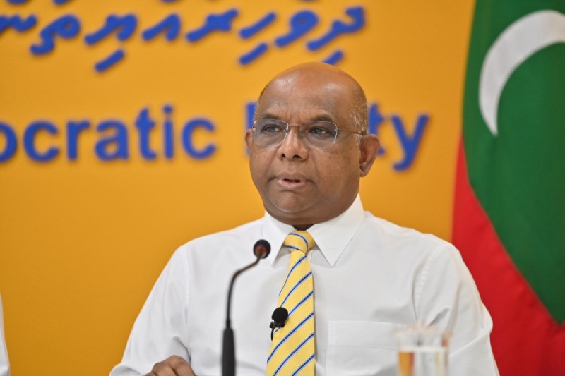 ޝާހިދު އެދިވަޑައިގަތީ ރައްޔިތުން ނުކުމެ ސަރުކާރު ބަލިކުރުމަށް އެމްޑީޕީގެ ކެންޑިޑޭޓުންނަށް އިންތިހާބުގައި ވޯޓު ދިނުމަށް