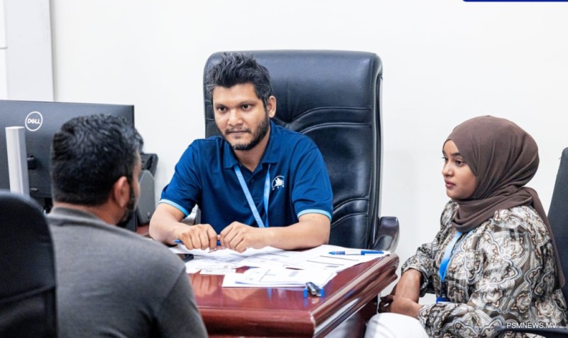 ޓެކްސީލައިންގެ އިންޓަރވިއުގައި 250 އަށްވުރެ ގިނަ މީހުން