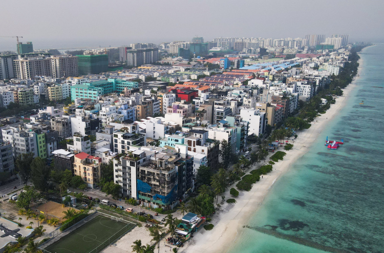 ހުޅުމާލެ ފަޅުތެރޭގައި ފައިބަރު މަސައްކަތް ކުރުން ހުއްޓާލަން އަންގައިފި