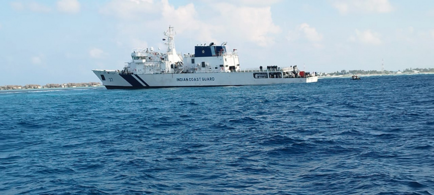 ތަމްރީނަކަށް ރާއްޖެ އައި އިންޑިއާ މަނަވަރެއް ފަރަށް އަރައިފި