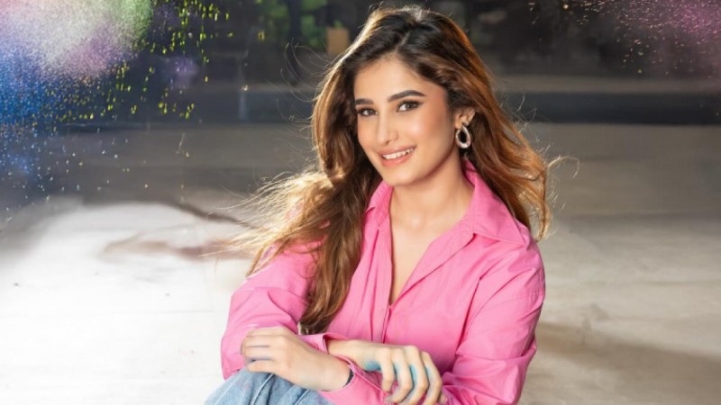 ރަޝާގެ ދެވަނަ ފިލްމުގެ ޕޯސްޓަރު ދައްކާލައިފި