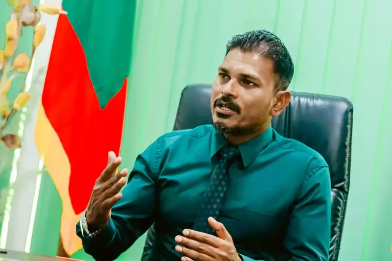 ތިނަދޫ ސިޓީގެ ތަރައްގީ ބާރު ސްޕީޑްގައި ކުރިއަށް ގެންދިއުމުގެ މާހައުލެއް ގާއިމް ކުރުމަށް ކައުންސިލް އިންތިޚާބުގައި އެމްޑީޕީއަށް ވޯޓު ދޭން ޖެހޭ: މޭޔަރު ސައުދު