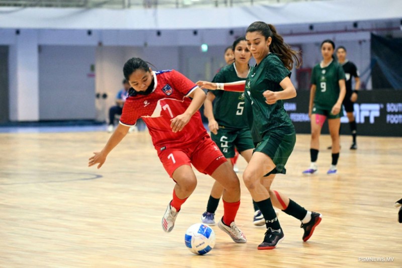 ޕާކިސްތާނުގެ މައްޗަށް ނޭޕާލަށް ބޮޑު މޮޅެއް