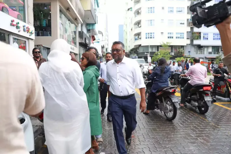 އިންޓްރެސްޓް ރޭޓްގައި ލޯނު ނަގާ ކަމަށް ދެކެވޭ ވާހަކަތަކުގެ ހަގީގަތް ހާމަ ކުރުމަށް ކުރީގެ އިކޮނޮމިކް މިނިސްޓަރު ފައްޔާޒު ގޮވާލައްވައިފި