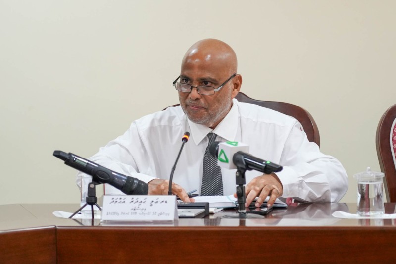 8 ހަފްތާ ވަންދެން ދަރިވަރުންނަށް ފައިސާ ނުފޮނުވި ހުރިކަމަށް އިއުތިރާފްވެވަޑައިގަތުމަށް ފަހު، ސްޓައިޕެންޑްތައް މުރާޖައާކުރާނެ ކަމަށް ވަޒީރު ހައިދަރު ވިދާޅުވެއްޖެ