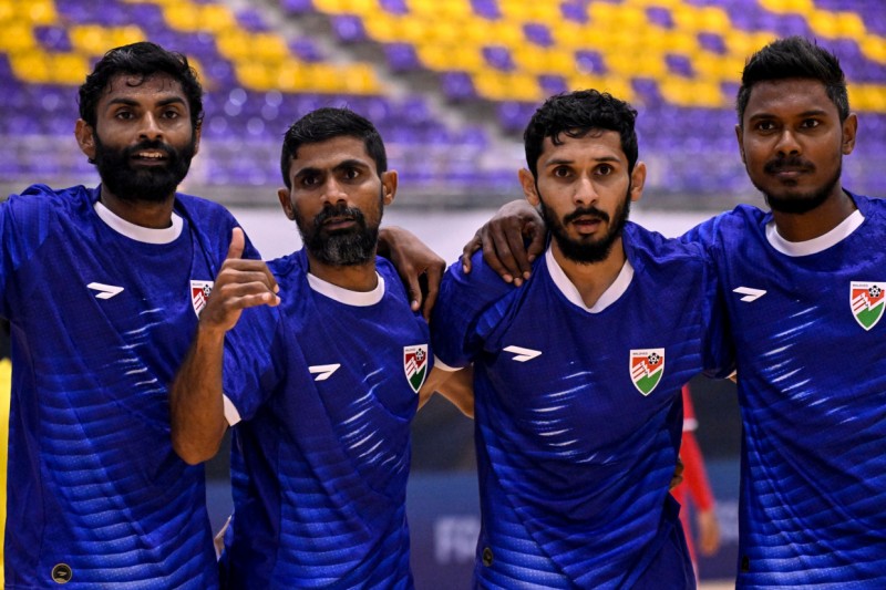 ނޭޕާލް ބަލިކޮށް ރާއްޖެއިން ޗެމްޕިއަންކަން ހޯދުމާ ގާތަށް