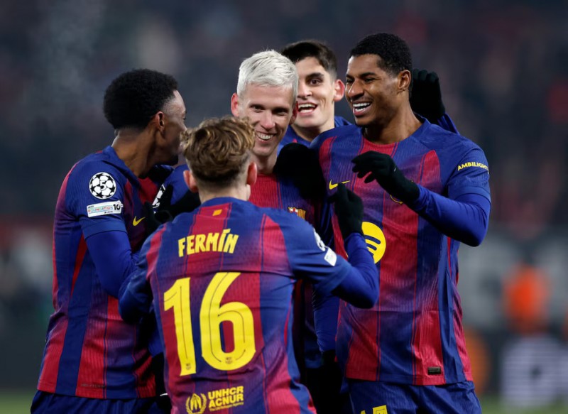 ބާސެލޯނާ މޮޅުވި މެޗުގައި ފާމިން ލޮޕޭޒްގެ ދެ ލަނޑު