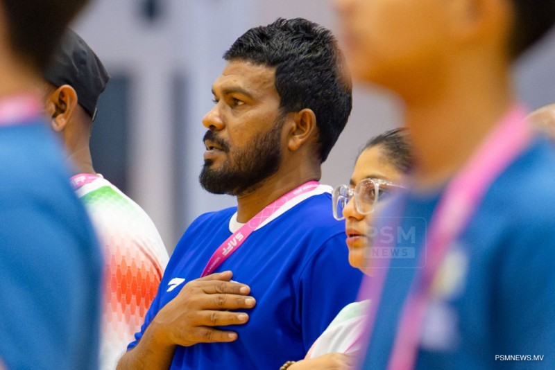 މިހާރު ބޭނުންވަން ލިބޭ ފުރުސަތުތައް ނިންމަން: ކޯޗު އާތިފް