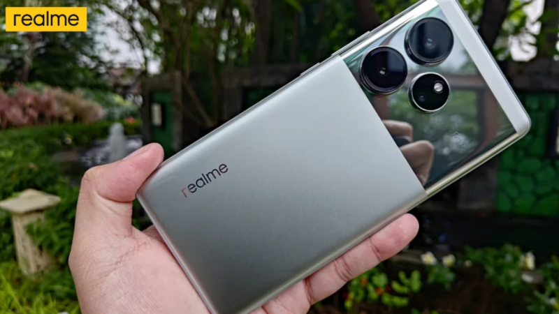 ވަރުގަދަ ބެޓެރީއަކާއެކު ރިއަލްމީ ނިއޯ 8 ބާޒާރަށް ނެރެފި