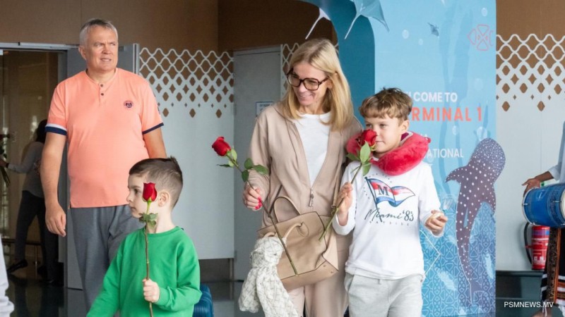 ރަޝިއާއިން 20،000 އަށްވުރެގިނަ ފަތުރުވެރިން، މިއީ %23 ކުރިއެރުމެއް