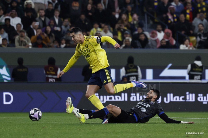 ތަޢާވޫން އަތުން އަލް ނަސްރަށް އުނދަގޫ މޮޅެއް