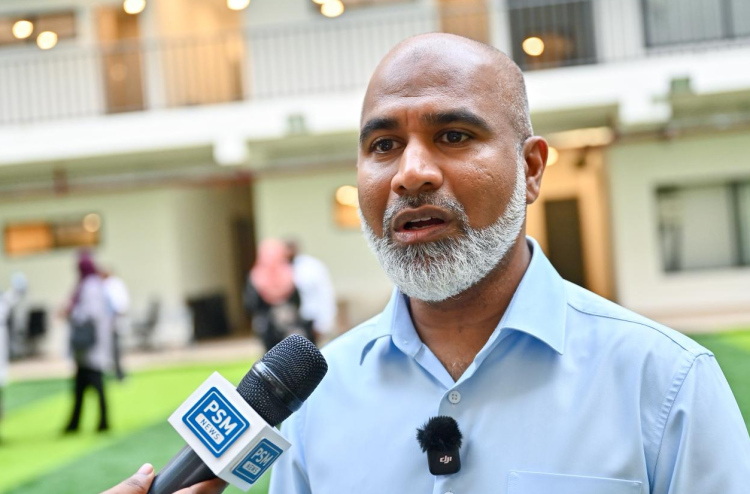 ދިރާސީ އާ އަހަރަށް ސްކޫލްތައް ތައްޔާރު: މިނިސްޓަރު