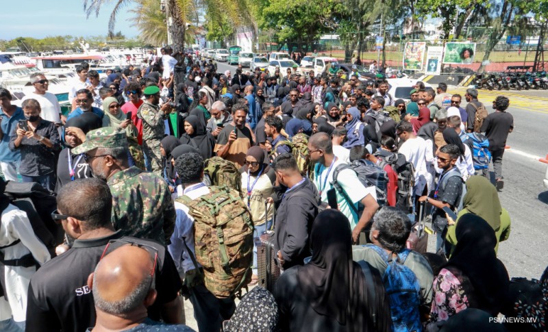 ފޮޓޯ: ވަޠަނީ ޚިދުމަތުގެ ދެވަނަ ބުރުގެ ބައިވެރިން މާފިލާފުށްޓަށް ފުރުން