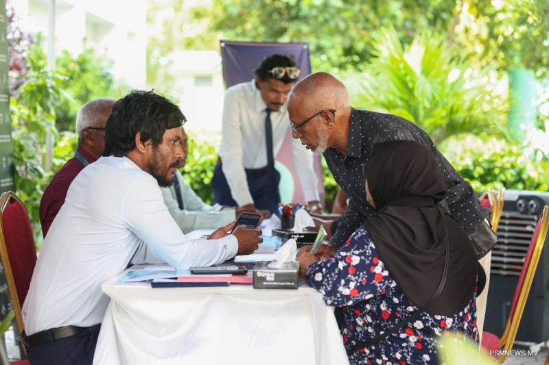 ގޯއްޗާއި ފުލެޓަށް އެދި 1600އަށް ވުރެއް ގިނަ އެޕްލިކޭޝަން