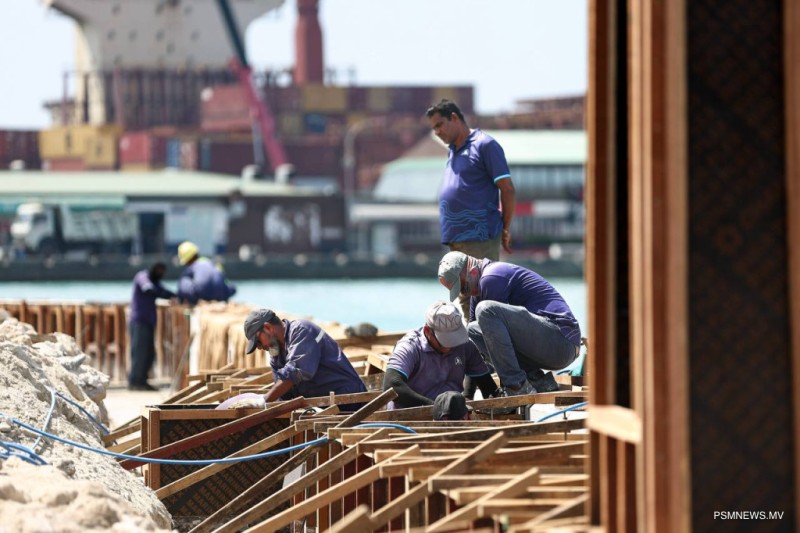 ބާޒާރުމަތީ މަގު ހެދުން: ޝީޓްޕައިލްކުރުމުގެ މަސައްކަތް ނިންމާލައިފި