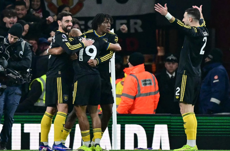 އާސެނަލް ވެސް ބަލިކޮށް ކެރިކާ އެކު ޔުނައިޓެޑުން ޕްރިމިއާ ލީގު ގުޑުވާލައިފި