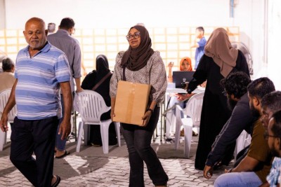 48 ގަޑިއިރުތެރޭ މާލޭގެ ގޭބިސީތަކަށް 12 ހާހަށްވުރެ ގިނަ މަސްކޭސް ދޫކޮށްފި