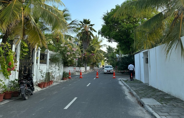 ފުވައްމުލަކުގައި ކުޑަކުއްޖަކު ދުއްވި ސައިކަލަކުން ނުރައްކާތެރި އެކްސިޑެންޓެއް