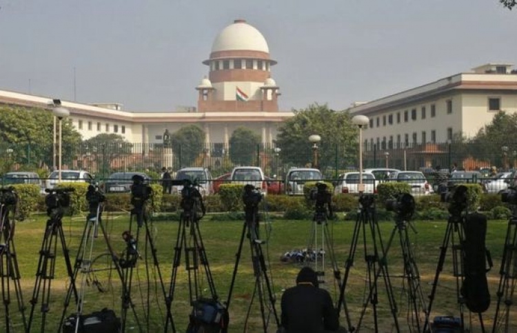 އިންޑިއާގެ ސުޕްރީމް ކޯޓުން އިންޒާރެއް: ވަޓްސްއެޕްގެ ޕްރައިވެސީ ރައްކާ ނުކުރެވޭ ނަމަ ފައިބައިގެން ދޭ