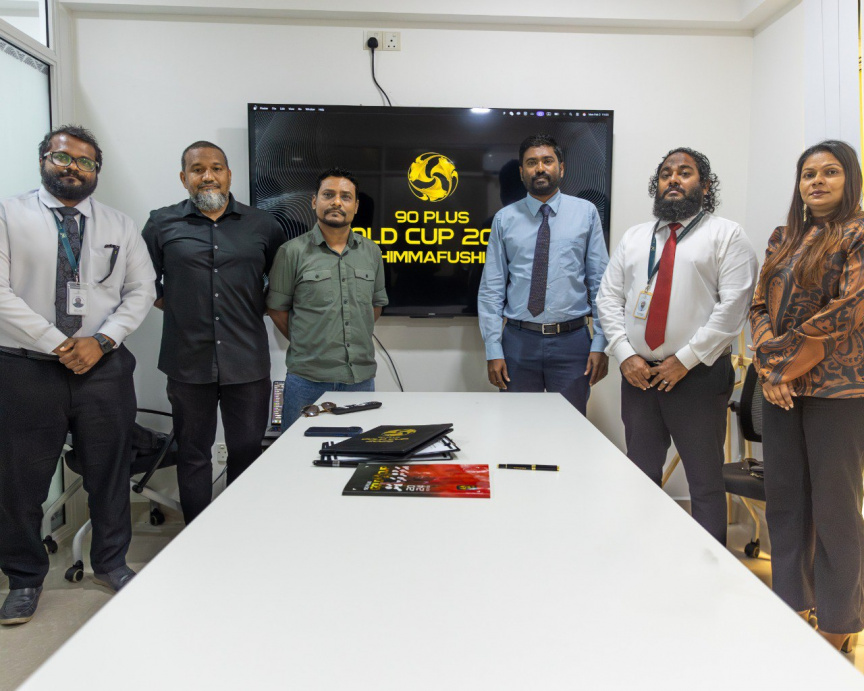 ގޯލްޑް ކަޕާއެކު ހިންމަފުއްޓަށް އަންނާނީ ފުޓުބޯޅައިގެ ބޮޑު އީދެއް