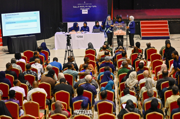 ބިމާއި ފްލެޓު ދޭނެ ކަމަށް ބުނެ މީހުން އަތުން ފައިސާ ނަގަނީ