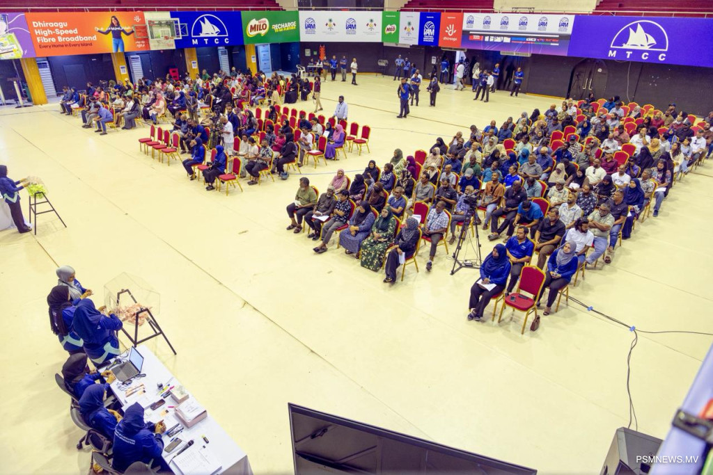 ގިރާވަރުފަޅުން ގޯތި ލިބުނު ފަރާތްތަކުގެ ޕްލޮޓް ކަނޑައެޅުމުގެ ގުރުއަތުލުން ފަށައިފި