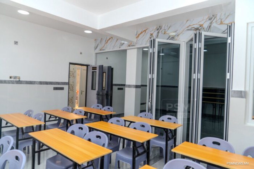 ނައިފަރުގައި ބިނާކުރި ޤުރުއާން ހިތުދަސްކުރާ މަރުކަޒު ހުޅުވައިފި