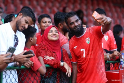 މޮޅާއެކު އުރުބާނީ އެދުނީ ކޮންމެ ހާލަތެއްގައި ވެސް ޓީމާއެކު ތިބުމަށް