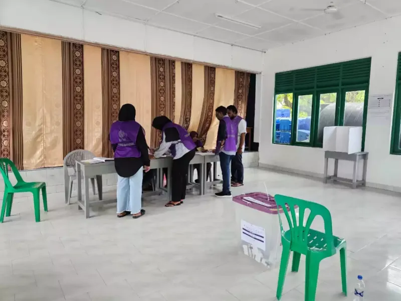 ނުފޫޒާ ބާރުގެ ބޭނުންކޮށްގެން އެމްޑީޕީގެ ކެންޑިޑޭޓުންނަށް ވޯޓު މަދުކުރުމަށް ހީލަތްތެރި އުކުޅުތައް ބޭނުންކުރަނީ!