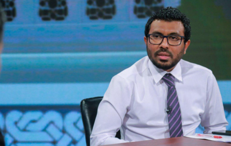 ޕެންޝަން ފަންޑުގެ 2.4 ބިލިއަންގެ މުއާމަލާތް: "މިއީ ފައިސާ ޗާޕް ކުރުން، ތަކެތީގެ އަގު ބޮޑު ވެދާނެ"