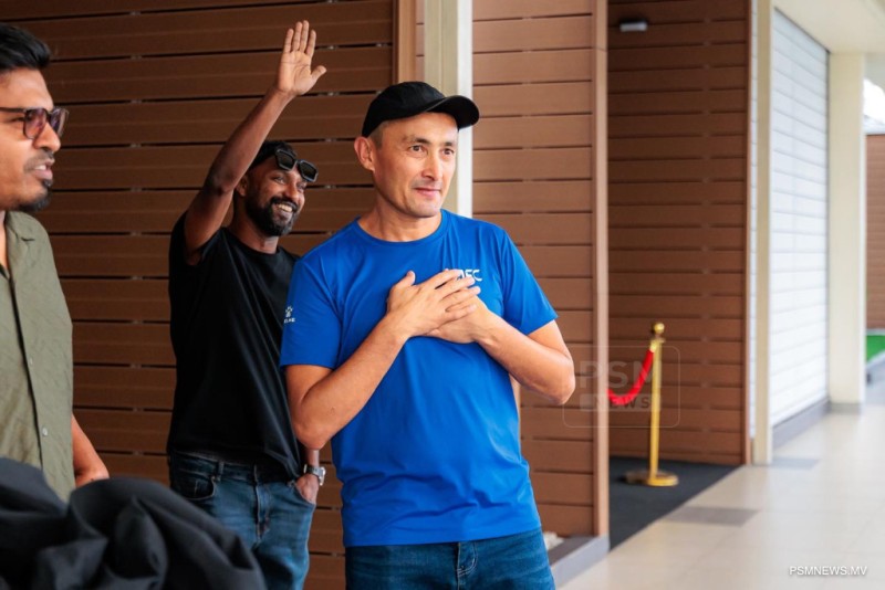 ރަން ކާމިޔާބީ ހޯދައިދިން މޭސްތިރި، ފާރޫކް އެނބުރި ޤައުމަށް