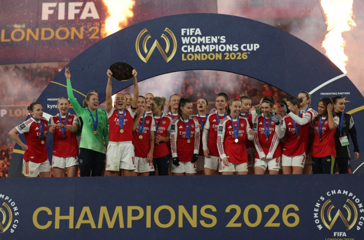 ފީފާ ވިމެންސް ޗެމްޕިއަންސް ކަޕްގެ ފުރަތަމަ ތަށި އާސެނަލް ހޯދައިފި